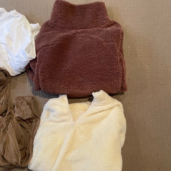 Lululemon Bundle! - Picture 3 of 7